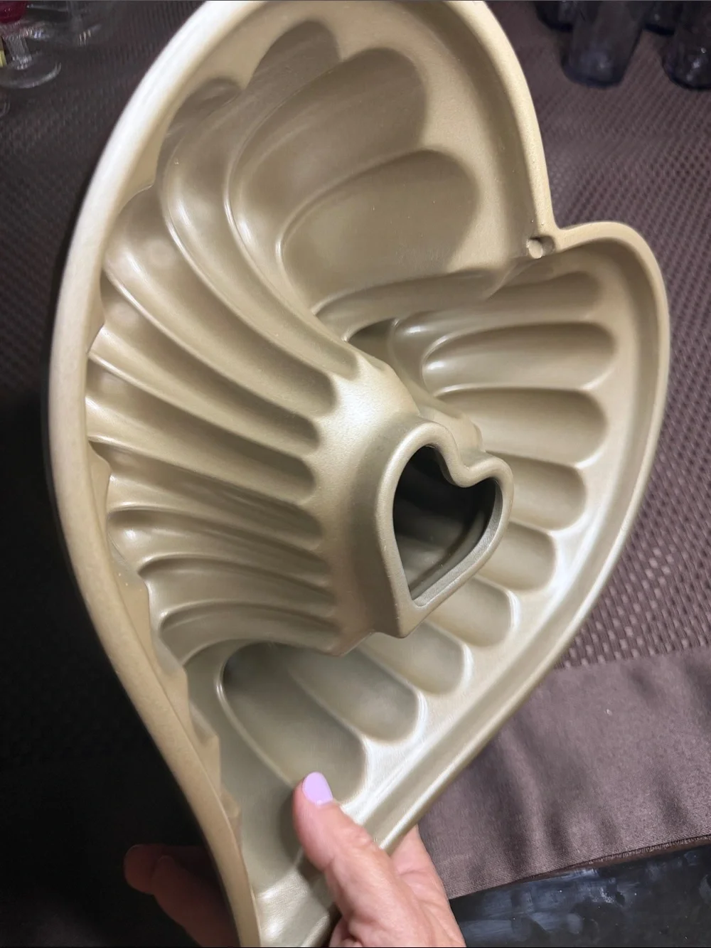 Vintage Heart-Shaped Bundt Cake Pan Nordic Ware Made in USA